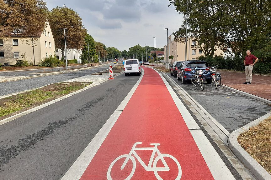 neuer Radstreifen an der Wiesmannstraße